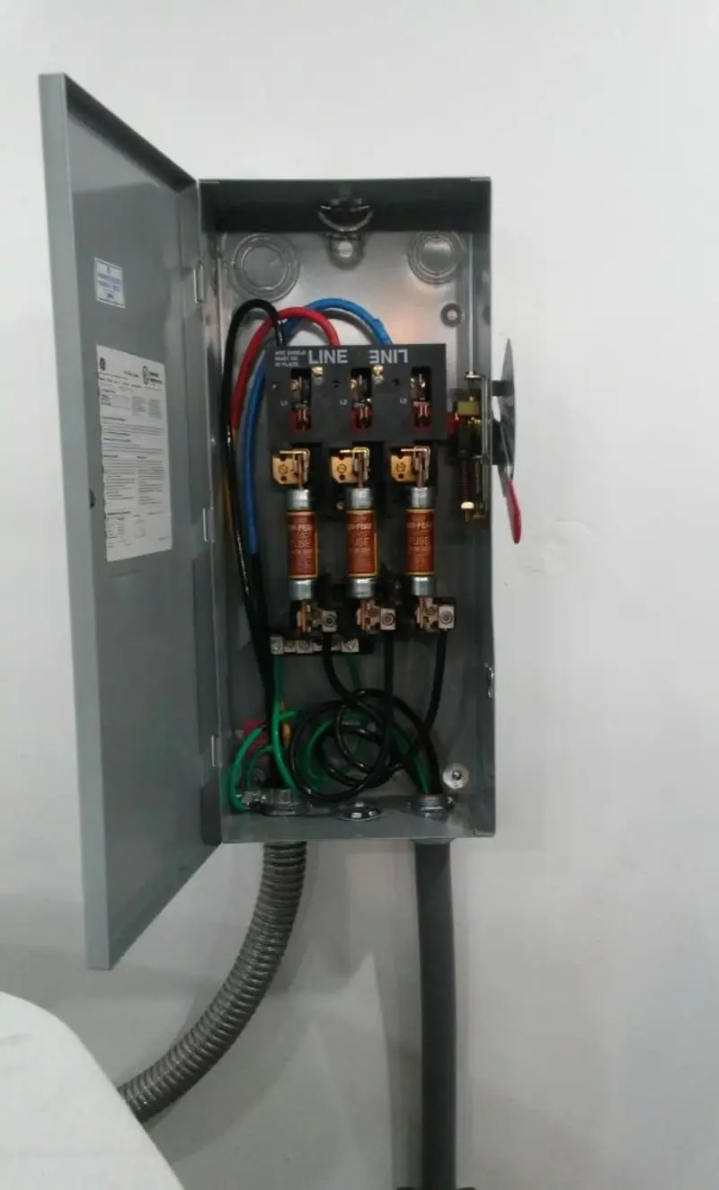 Three-phase disconnect switch installed for Smoke Detector Installation in Emeryville
